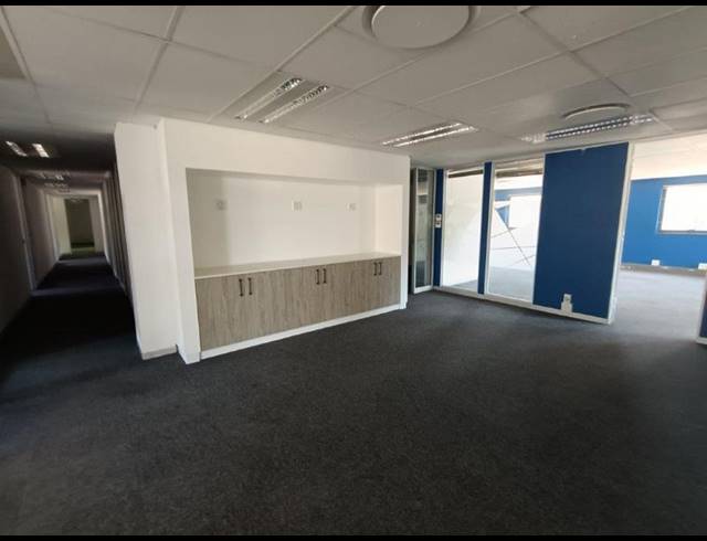 BUSINESS PROPERTY TO RENT IN RANDJESPARK